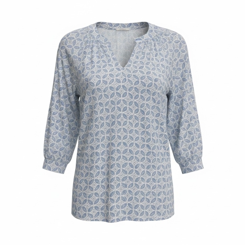 Cactus + Pearl Women's Blue and White Floral V-Neck Top - Size Small